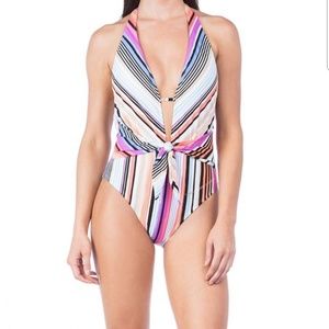 Reaction kenneth  Cole swimsuit